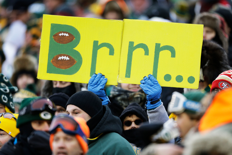 Illustration for article titled Actual Photos Of Lambeau Field From Today